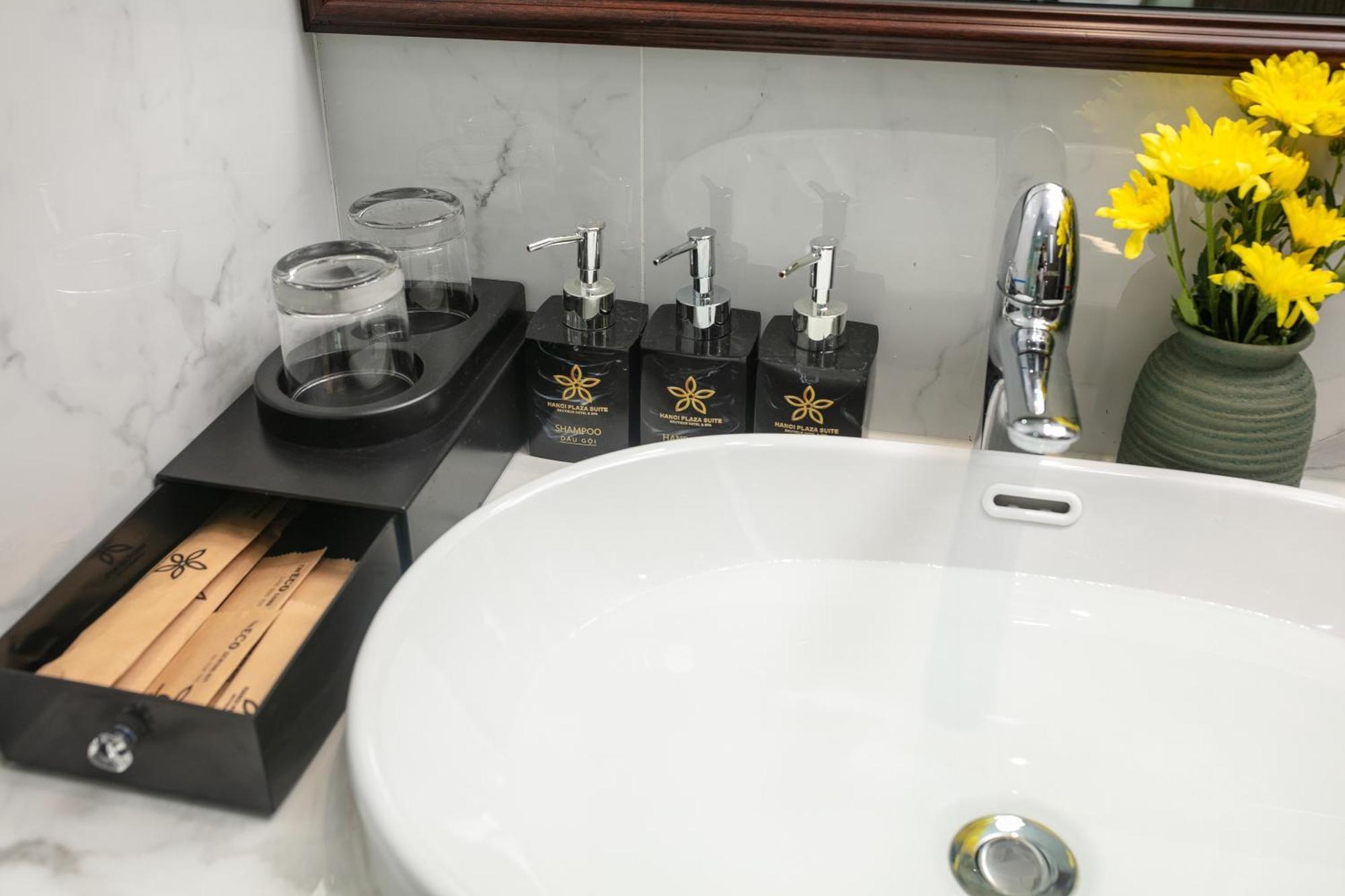 Hanoi Plaza Suite Hotel & Spa Eksteriør billede
